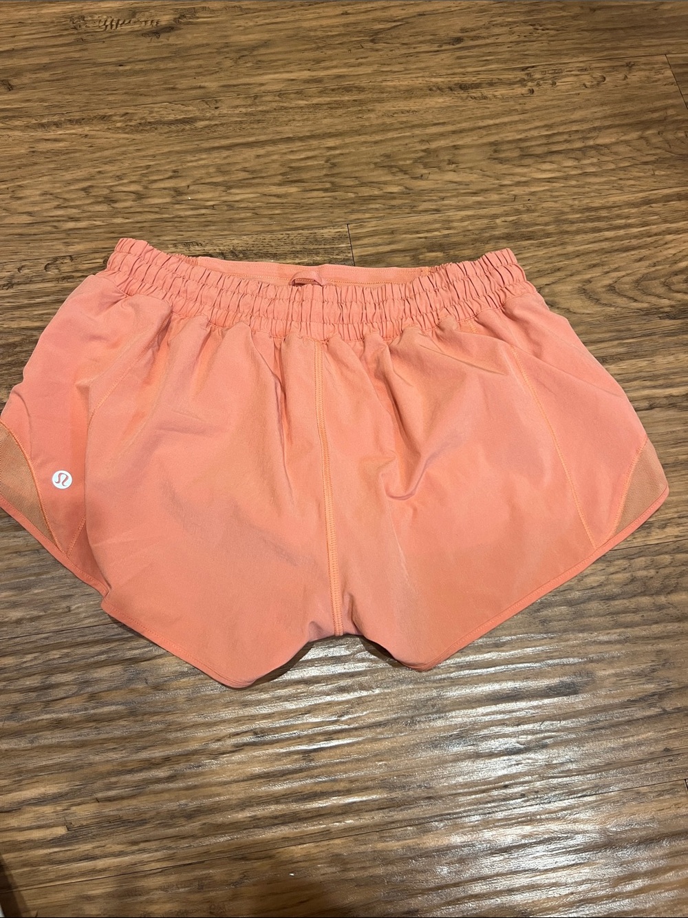 Women’s LuLuLemon Shorts
Size: 8
Length: 2inch - Picture 2 of 3